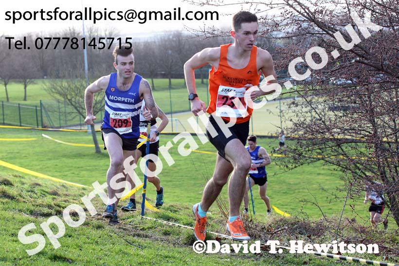 Senior mens Cathedral Relays, Birtley. Photo:  David T. Hewitson/Sports for All Pics